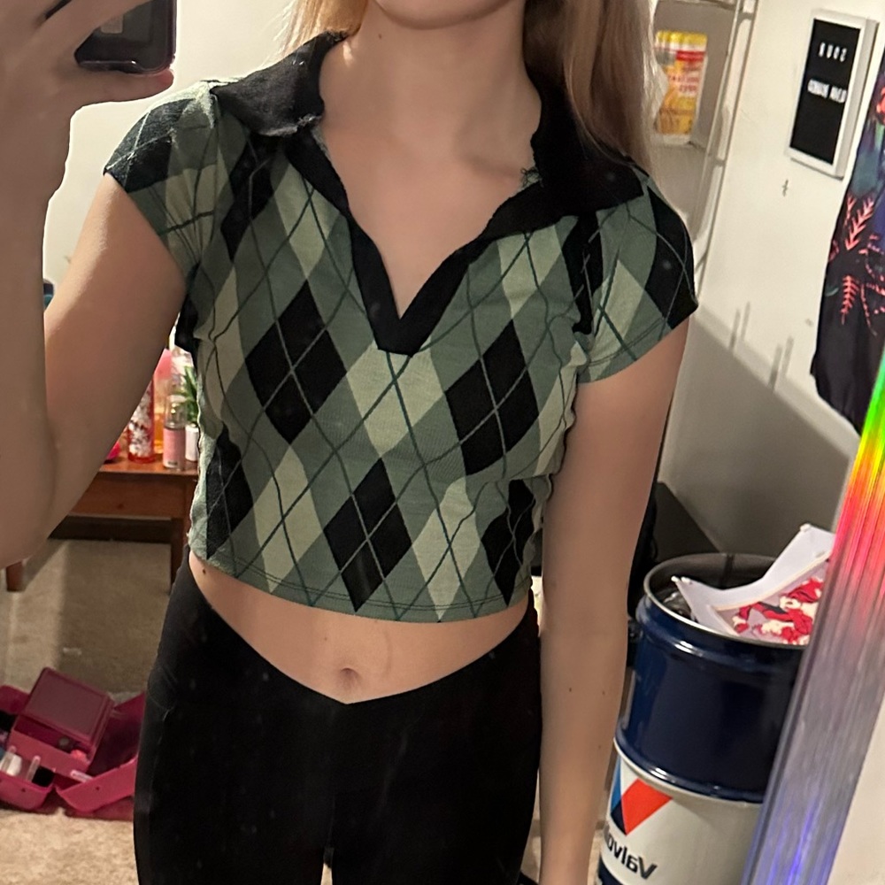 Rue21 / Forever21 Argyle Green and Black Crop Top